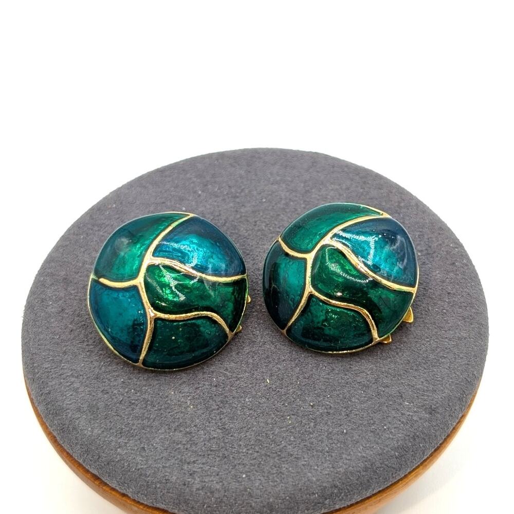 Vintage Green Enamel Gold Tone Round Clip On Earrings